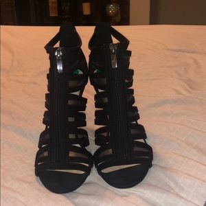 Nine West black zipper heels